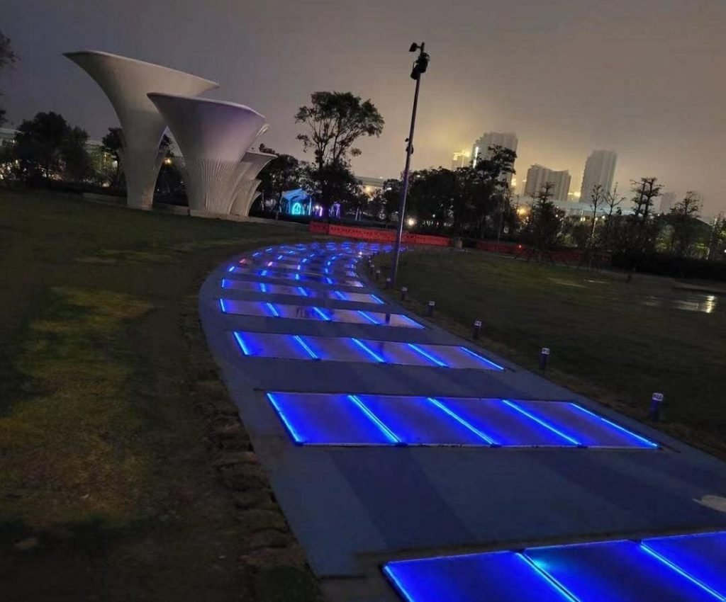 矩形光伏发电地砖